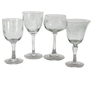 4 Mismatched Vintage Cocktail Glasses Etched Floral mixed aperitif 0556